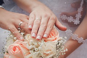 40 tys. zł za ślub i dziecko. PiS chce zachęcać do małżeństw i rodzicielstwa-72346