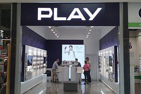 Potężna kara dla Play. Sieć ma zwrócić klientom pobrane środki-72725