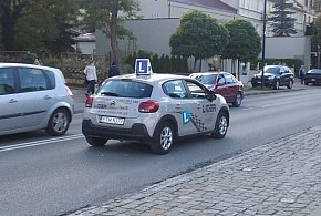 17-latkowie dostaną „prawko”. Nowe przepisy stawiają twarde warunki-73249