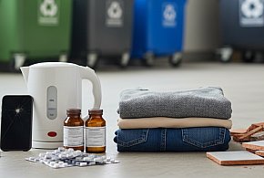 Czego nie wrzucać do śmietnika? Oto lista rzeczy, które nie powinny tam trafić