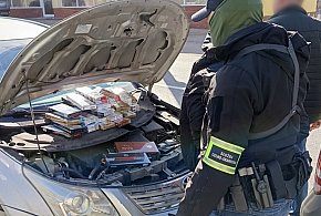 Łódzka KAS zabezpieczyła 1405  paczek papierosów bez wymaganych znaków akcyzy