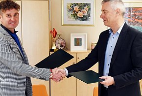 Fundacja Dwór Imielno stworzy rosarium - ogród różany w Kutnie