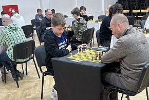 Żychlin: Tomasz Kaczmarek i Dominik Wypych najlepsi w szachach