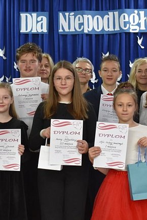 Konkurs Recytatorski Poezji Patriotycznej Dla Niepodległej-20288