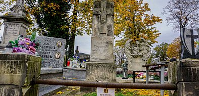 W środę akcja sprzątania zabytkowych grobów na cmentarzu parafialnym w Kutnie-71358