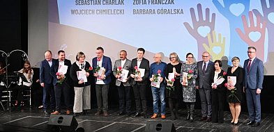 Wolontariusze roku 2025 odznaczeni w Kutnie-72597