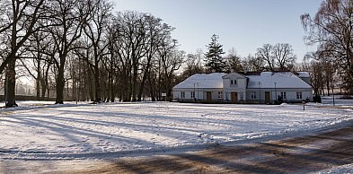 Łódzkie zachwyca. Dwór w Leszczynku – historia miejsca, które urzeknie każdego