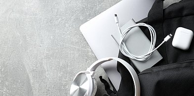 Gadżety elektroniczne z logo w kampaniach marketingowych - jak je dopasować