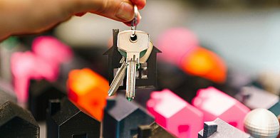 Czy blok powstanie? Radni przekazali działkę do SIM, ale wątpliwości nie brakowało