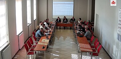 Inwestorzy pukają do drzwi Żychlina. Czy w Dobrzelinie powstanie biogazownia?