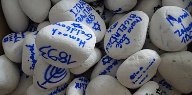 Kamienie wołać będą - to miejsce to cmentarz!