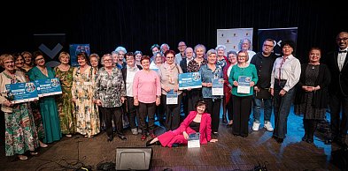 Pasja nie ma wieku. Seniorzy z Łódzkiego zaprezentowali talenty wokalne