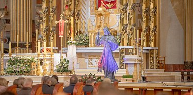 Świadectwo wiary i konkretnej pomocy: Niedziela Miłosierdzia Bożego