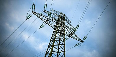 Bez map, bez jasnych informacji. Linia 110 kV może przeciąć działki w gminach