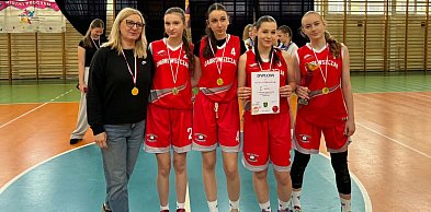 Koszykarki „Dąbrowszczaka” z awansem do Finału Wojewódzkiego