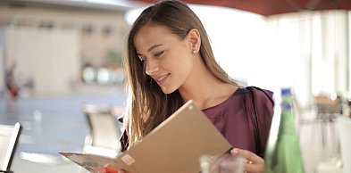 Jak czytać kartę win w restauracji i nie popełnić towarzyskiej gafy?