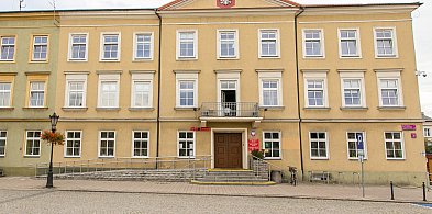 Na sesji w mieście: Płatne parkowanie, Honorowy Obywatel i czarny Pijar-71224