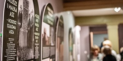Wystawa edukacyjna Historia cmentarza żydowskiego w Kutnie otwarta-71322