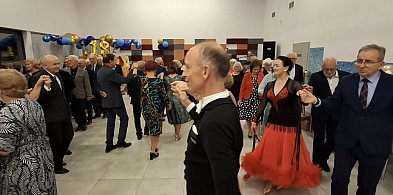 Bal maturalny Uniwersytetu Trzeciego Wieku-72215