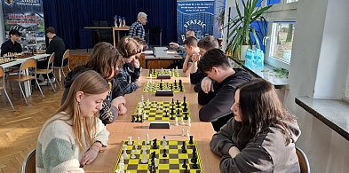 Reprezentacja „Dąbrowszczaka ” mistrzem powiatu w szachach w ramach Licealiady-72269