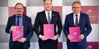 Bezpłatne szkolenia cyfrowe dla seniorów w Kutnie – rusza nowy program