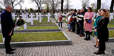 Kutnianie upamiętnili 86. rocznicę Zbrodni Katyńskiej
