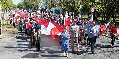 Dzień Flagi - symbolu narodowej jedności. Kutno świętowało patriotycznie