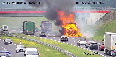 Pożar ciężarówki z makulaturą na A1 Strzelce-Wieszczyce