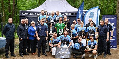 Kutnowscy Policjanci na podium I Skierniewickiego Triathlonu o Puchar Komendanta