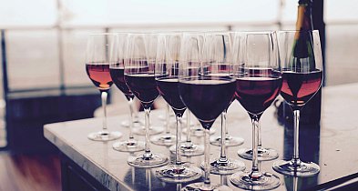 Wniosek i skarga na prezydenta Kutna. Chodzi o reklamowanie napojów alkoholowych-70667