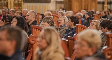 Jubileuszowy Sanktuaryjny Dzień Modlitwy w intencji Pracowników Służby Zdrowia-71472
