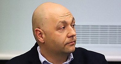 Radny Walczak czuje miętę do radnego Stępniewskiego? O co chodzi w zmianach w KBO-72146