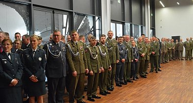 Wigilia służb mundurowych w Łodzi z udziałem żołnierzy 9 ŁBOT-72879