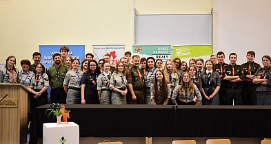 Sześć szkół z Kutna i Gołębiewka z tytułem Szkoła Przyjazna Harcerstwu