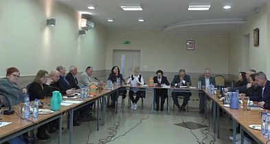 Głosowanie, które się opłaciło. Burmistrz Dorota Dąbrowska i radni z podwyżkami