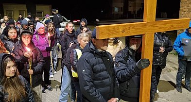 W piątek, 27 marca, odbyła się już po raz kolejny Droga Krzyżowa „PoKutnie”