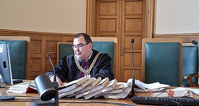 Zorganizowana grupa przestępcza w Kutnie. Oskarżeni dobrowolnie poddają się karze