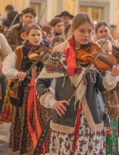 Prawdziwa góralska radość Bożego Narodzenia w licheńskiej bazylice-73207