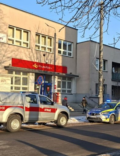 Podejrzana zawartość przesyłki na kutnowskiej poczcie-73456