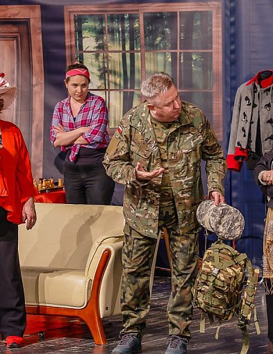 Damy czy huzary dowodem na to, że Kutno kocha teatr