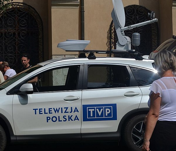 Zmiany w Telewizji Polskiej. Te kanały mogą przejść do historii-70884