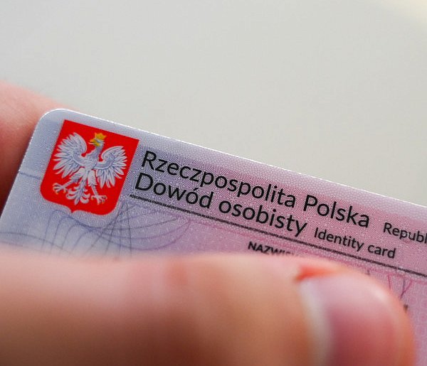 Nie musisz już biec do fotografa. Zdjęcie do dokumentów zrobisz w domu-72853