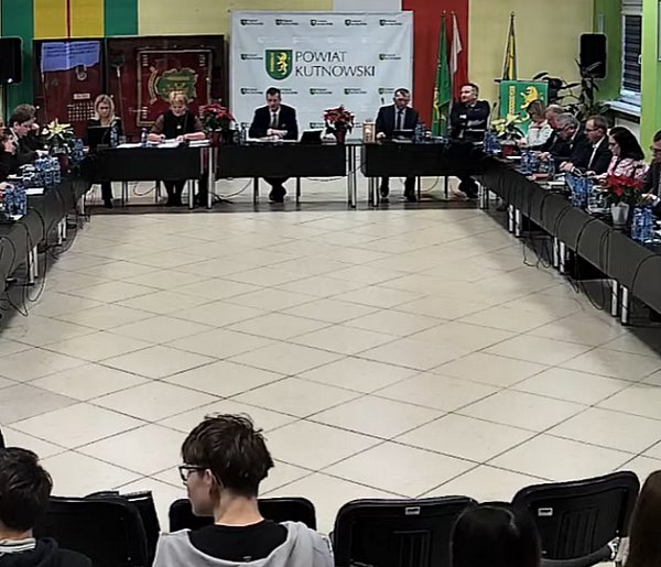 Powiat Kutnowski z budżetem na nowy rok. Rozmowy z kandydatami na prezesa szpitala-72855