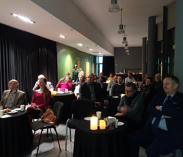 Jest tłumaczenie Księgi Pamięci Kutna i okolicy. Wybór tekstów-72948