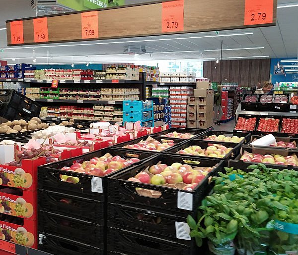 Do której zrobisz zakupy w Sylwestra? Znane sieci podały godziny-73088