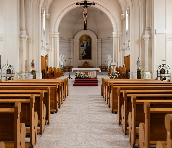 Miliony na Kościół w 2026 roku. Państwo co roku dokłada do duchownych-73114