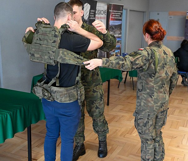 Wojsko wzywa Polaków na komisje. Chodzi głównie o te roczniki-73341