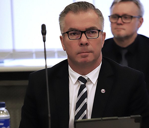 „Należy się i już?” Kontrowersje wokół podwyżki dla prezydenta Kutna