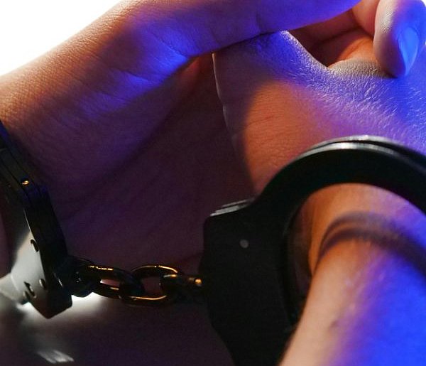 Amfetamina, marihuana i ekstazy. 44-latek wpadł pod blokiem