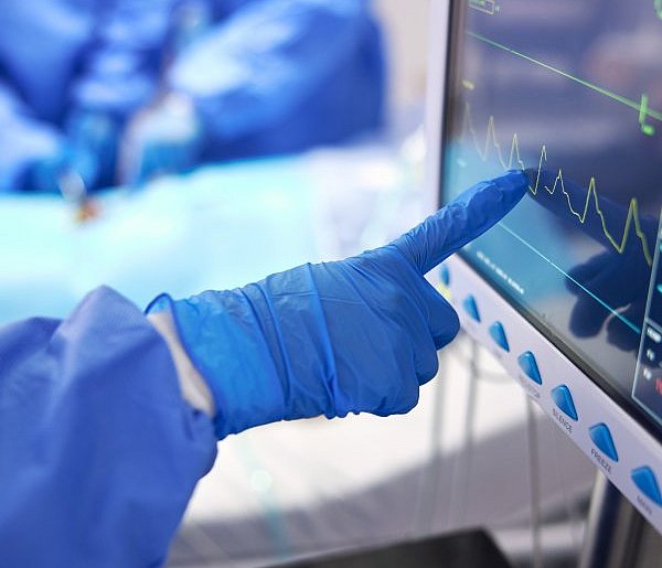 Dobrostan lekarek i lekarzy pod lupą - wyniki pierwszego ogólnopolskiego badania